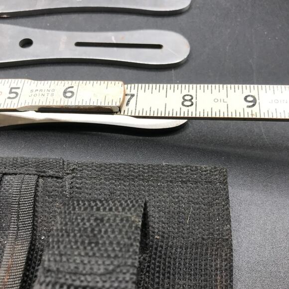 S&W Bullseye 8" Throwing Knives 4-Pack SWTK8 with Belt Sheath - Picture 6 of 10